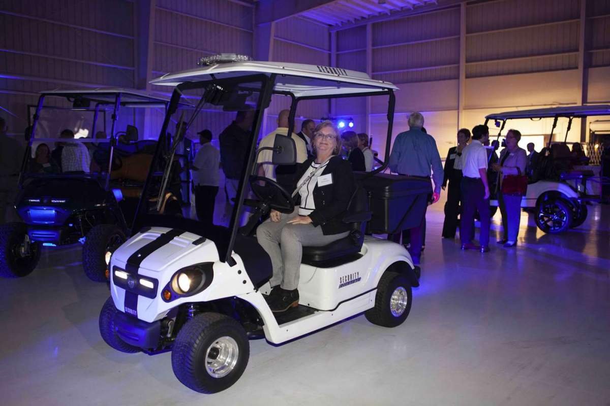 PILOTCAR Florida Naples Jet Center`da