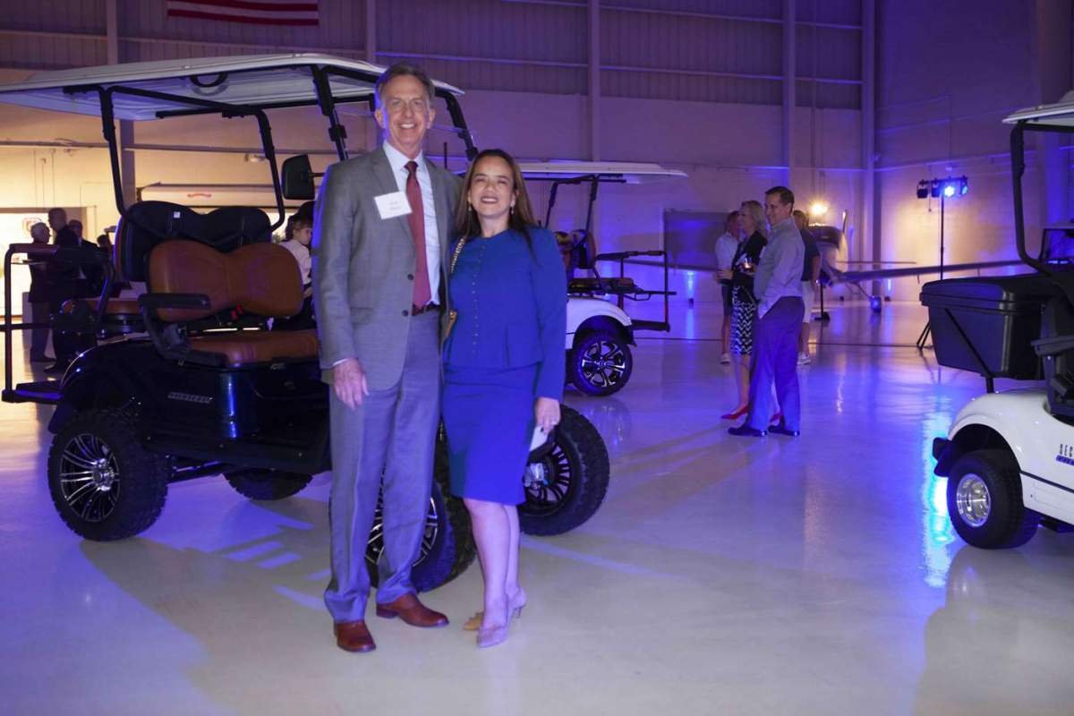 PILOTCAR Florida Naples Jet Center`da