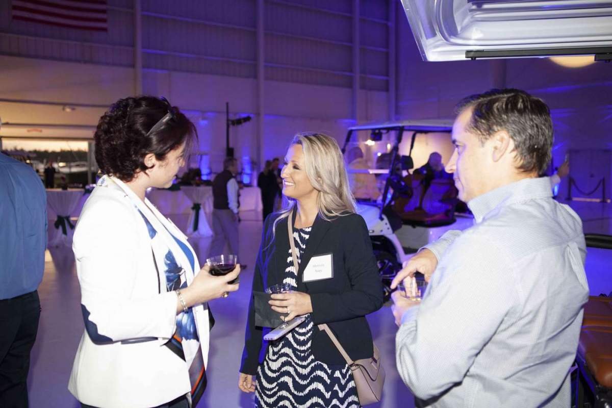 PILOTCAR Florida Naples Jet Center`da