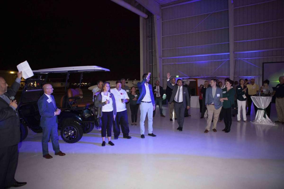 PILOTCAR Florida Naples Jet Center`da