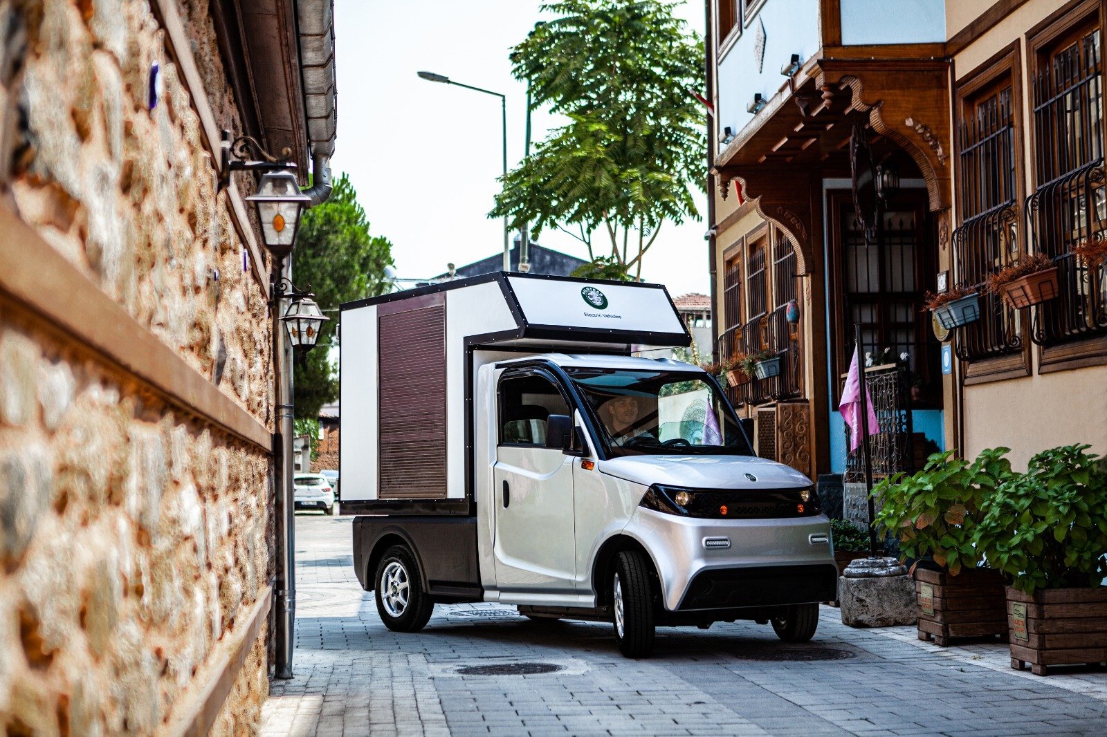 Elektrikli Kamyonet - P-1000 Kargo